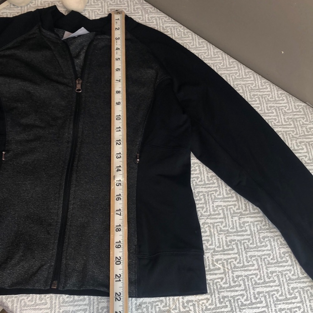 Calia by Carrie Underwood Limited Edition Zipper Jacket Medium - Picture 9 of 13